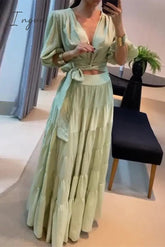 Ingvn - Elegant Simplicity Solid Frenulum V Neck Half Sleeve Two Pieces