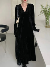 Women's Vintage Velvet Black Long Dress Elegant V-Neck A-Line Dresses Casual Chic Prom Party Robe Winter Fashion New
