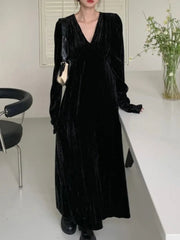 Women's Vintage Velvet Black Long Dress Elegant V-Neck A-Line Dresses Casual Chic Prom Party Robe Winter Fashion New