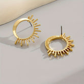 1 Pair Sunflower Bloom Stud Earrings - Minimalist Golden Color Abstract Shiny Sun Shaped Jewelry for Daily Wear, Suitable for Ladies, Elegant and Chic Accessories