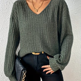 Long Sleeve Soft And Breathable V-Neck Polyester T-Shirt With Elegant Design, Machine Washable, Spring/Autumn Fashion