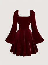 Velvet Elegant V-Neck Long Sleeve Dress - Pleated with Lace Detail, Perfect for Fall/Winter Parties & Banquets