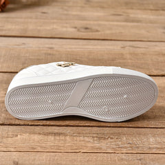 Chic Quilted Sneakers for Women - Comfortable Low-Top Design with Lace-Up Closure, Metallic Accent and Soft Sole for Casual Wear