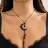 Sweet Cool Dark Single Layer Round Star Necklace Simple Unique Cross Lock Clavicle Jewelry Fashion Accessories