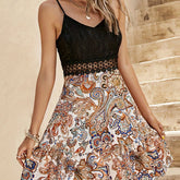 Chic Backless V-Neck Cami Dress with Floral Lace Detail - Elegant Spaghetti Straps for Evening Wear