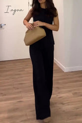 Elegant Simplicity Solid Slit O Neck Sleeveless Two Pieces