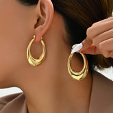1 Pair Exquisite Golden U-Shaped Chic Hoop Earrings - Elegant Minimalist Jewelry for Women's Everyday Wear, Perfect Accessory for Work, Date, or Casual Occasions - Cute, Dainty, and Versatile