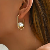 1 Pair of Exquisite Oval-Shaped Vintage-Inspired Drop Earrings - Golden Tone, Timeless Fashion Accessory, Perfect for Ladies' Daily Wear, Elegant Party Look, and Special Occasions