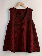 Chic Plus Size V-Neck Sweater Vest - Comfortable Stretch Fit for Daily Wear