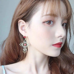 New Retro Trend Design Red Heart Crystal Earrings Gold Color Cross Pendant Rhinestone Earrings for Women Jewelry Party Gift 2022