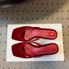 Ingvn Women's New Leather slippers Retro Outerwear Minimalist with Square Toe Versatile Low Heel Stylish Design flip-flops