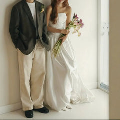 Ingvn - Korean Minimalist Strapless Satin Wedding Dress A‑Line Pleated Skirt Bridal Gown Simple Elegant For Photoshoot Elopement Wedding