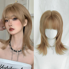 Ingvn Short Golden Brown Wig Synthetic Shoulder-Length Layered Straight Hair Lolita Wigs for Women Daily Party Cosplay Halloween Wig