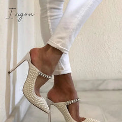 Ingvn - Chic Women Pearl Detailed High Heels