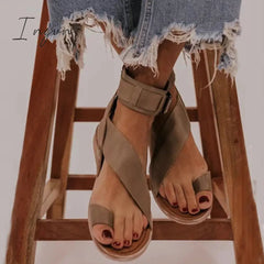 Ingvn - Fashion Flip-flops Flat Heel Buckle Strap Sandals