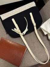 Ingvn Elegant Underarm Shoulder Bag Ins Fashion Korean Style Crushed Flower Vintage Handbags for Women Corduroy Zips Bag