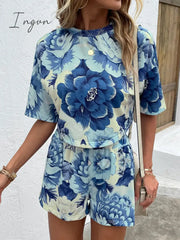 Ingvn - Floral Print Round Neck Dropped Shoulder Half Sleeve Top And Shorts Set