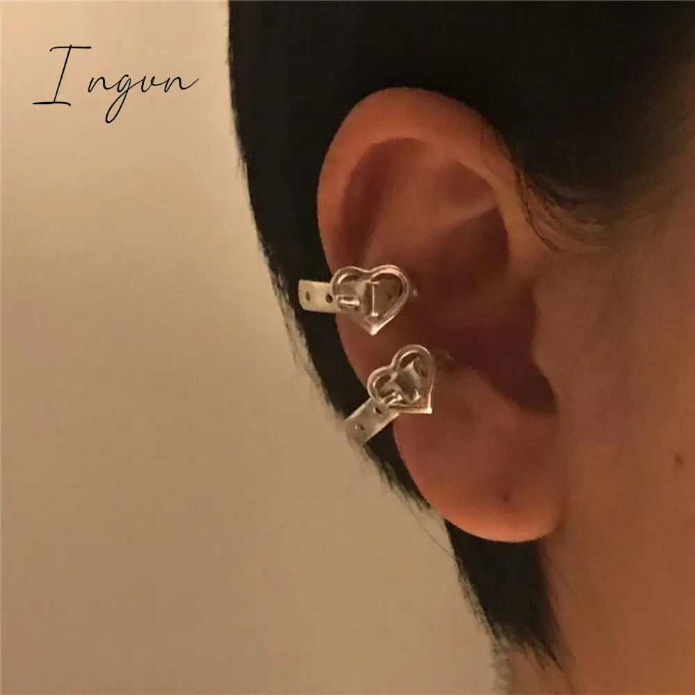 Japan retro Heart Belt Waistband Shape Small Ear Clip Earring for Women Metal Silver Color Ear Cuff Aesthetic Jewelry 1 pc