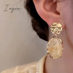 New Trendy Vintage Irregular Golden Earrings For Women Exquisite Silver Needle Studs Elegant Luxury