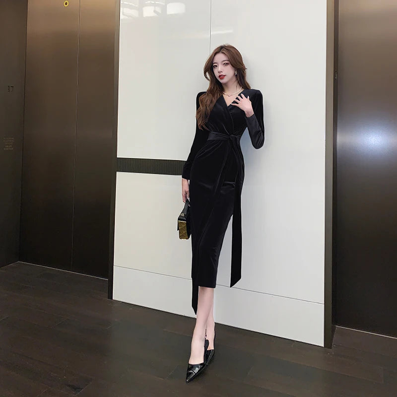 Vintage Sexy Party Black Velvet Midi Dresses for Women Autumn New Elegant Fashion Slim Lace Up Long Sleeves Female Clothing