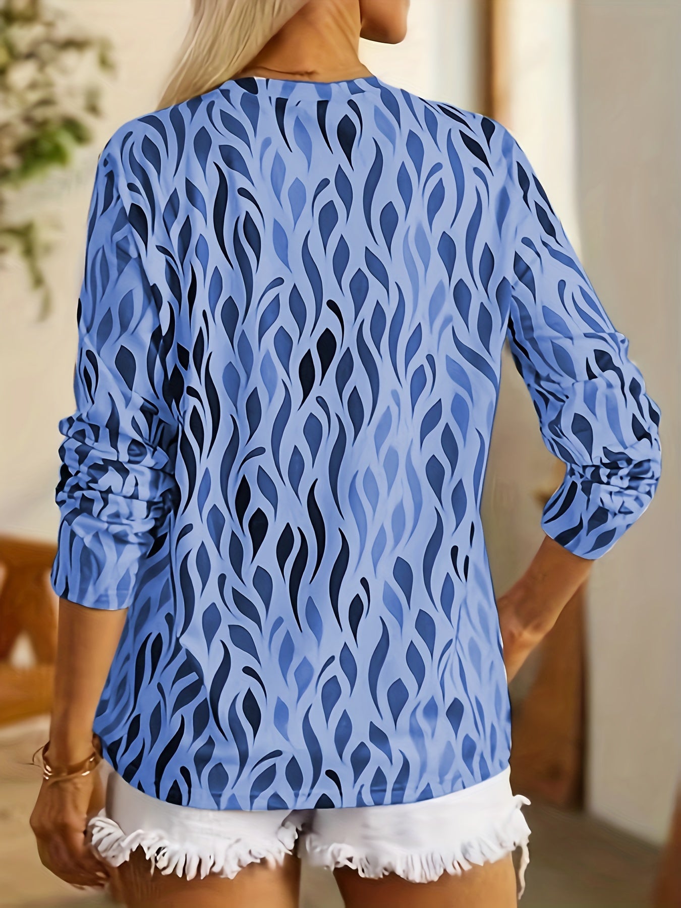 Vibrant All-Over Print Crew Neck Long Sleeve T-Shirt - Soft, Breathable, Casual Wear for Fall & Spring - Women's Fashion Clothing for Everyday Comfort