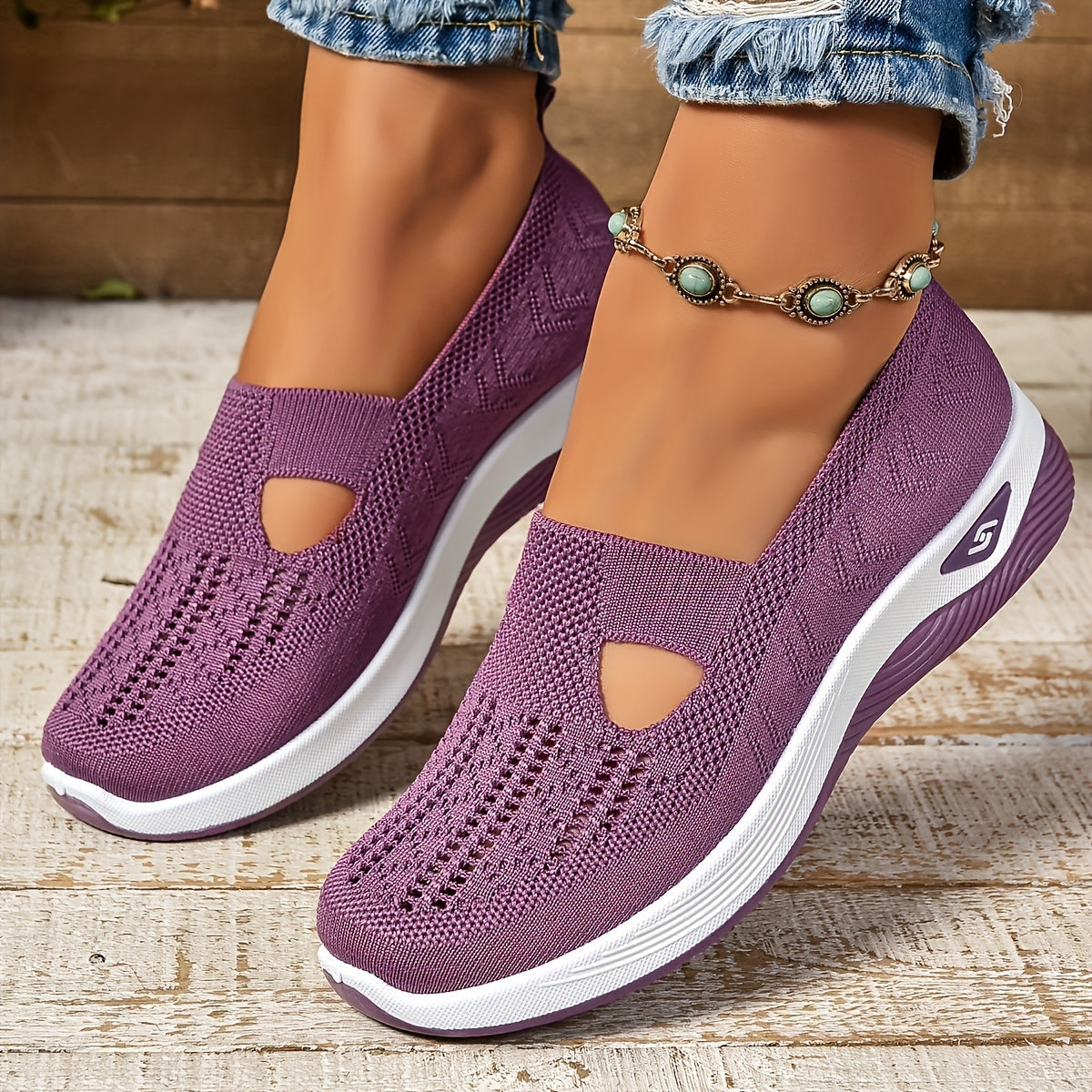 Women's Cut-out Sneakers, Casual Breathable Slip On Walking Shoes, Lightweight Outdoor Flat Shoes (plus size)