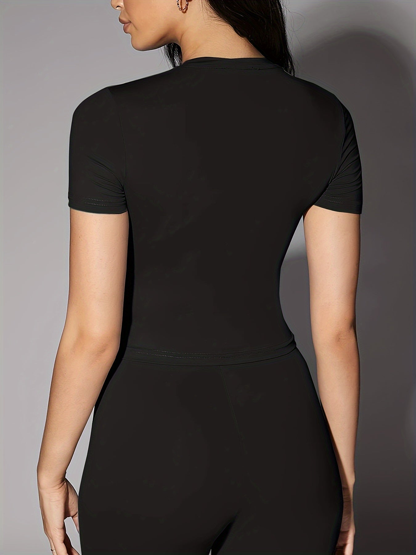 Two-Piece Chic Pantsuit Set - Crew Neck Short Sleeve Top & Cropped Leggings Outfit for Women - Comfortable, Versatile, and Stylish Casual Wear for Everyday