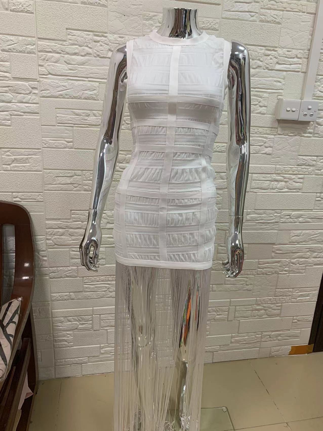High Quality White Sleeveless Tassel Hollow Out Bodycon Rayon Bandage Dress Evening Party Sexy Dress