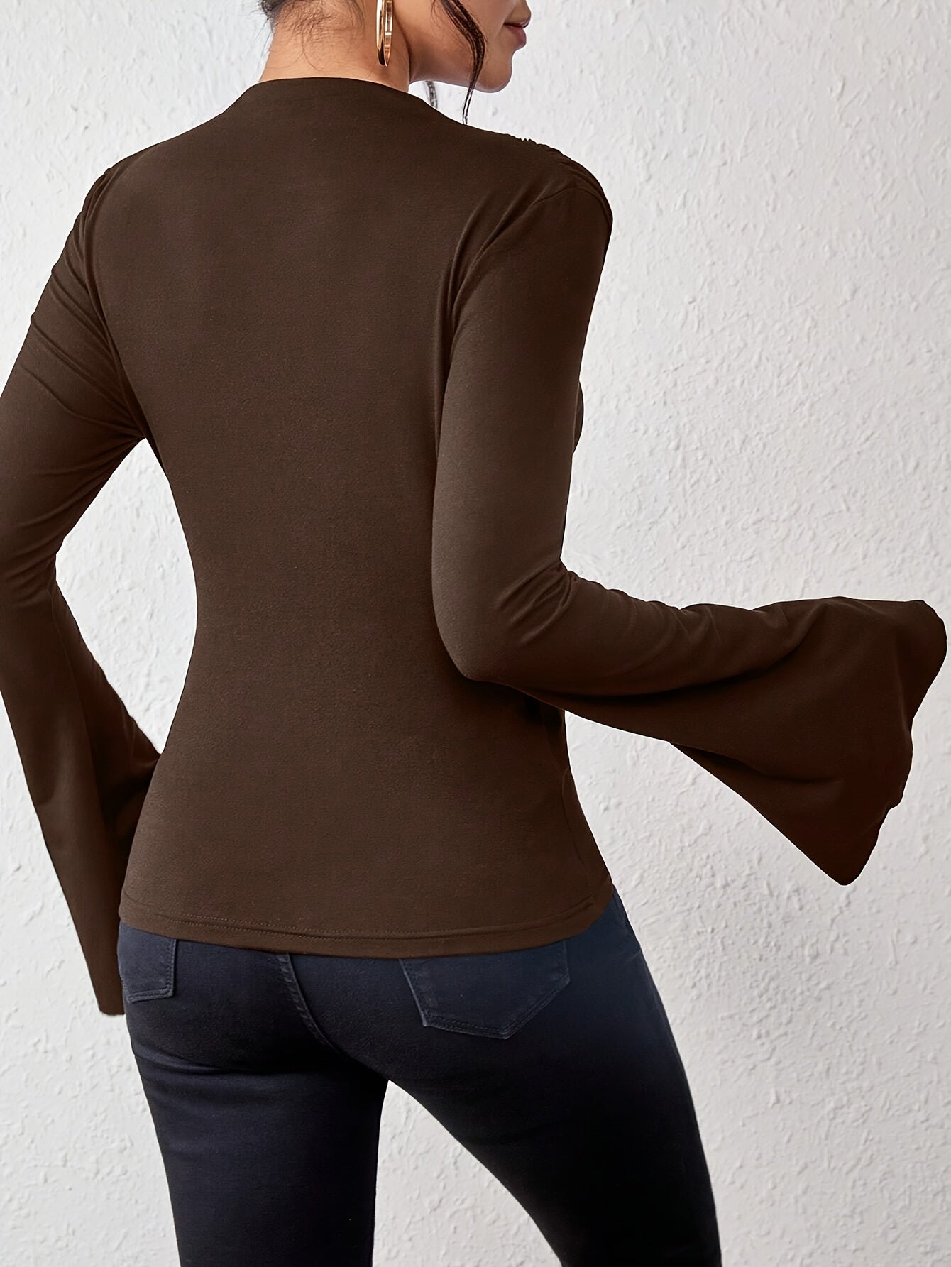 Womens Solid Color Flare Sleeve T-Shirt - Comfortable Crew Neck, Fashion-Forward Casual Style - Perfect for Spring & Fall Wardrobe - Womens Clothing