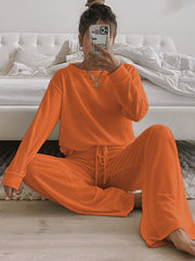 Cozy Women's Solid Lounge Set - Soft Long Sleeve Round Neck Top & Elastic Drawstring Pants for Ultimate Comfort - Perfect Relaxed Fit for Fall and Winter Seasons