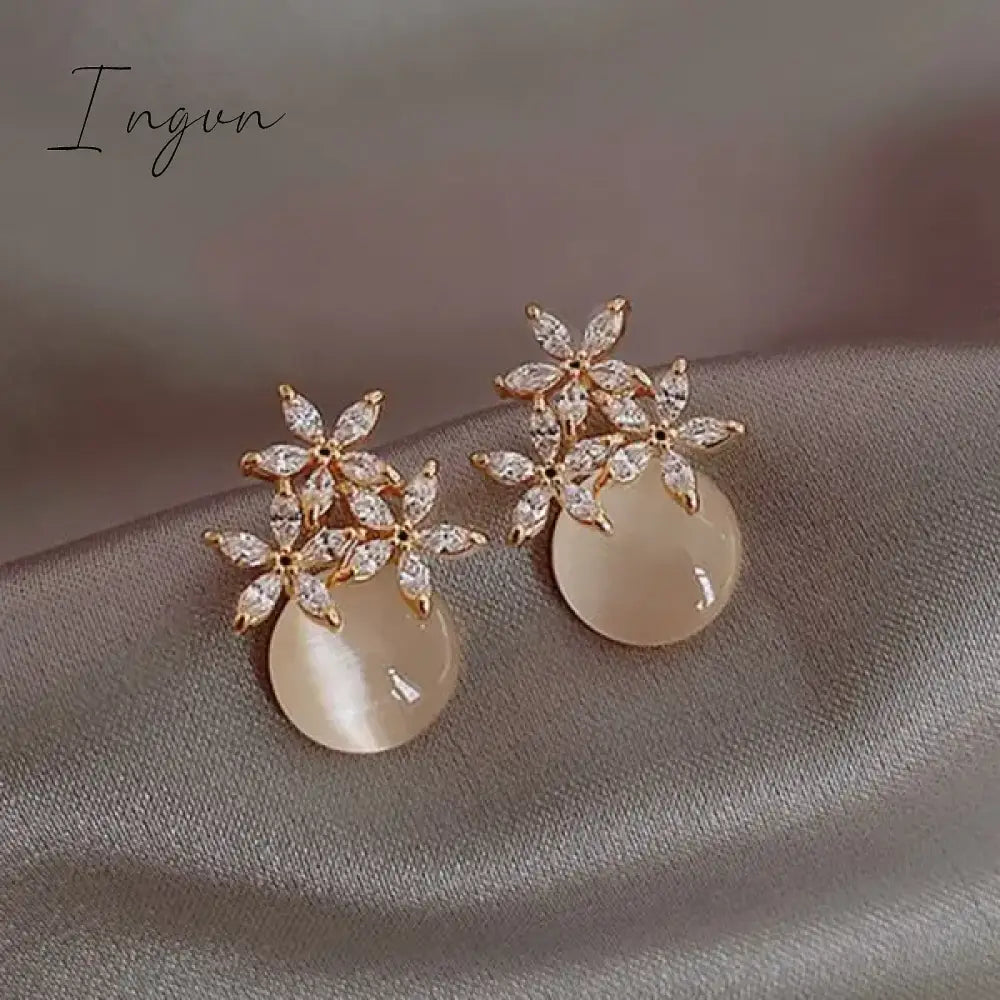 Hot Sale Exquisite Luxury Zircon Stud Earrings For Women AAA Zircon Shiny Rhinestone Geometrical Earring Party Wedding Jewelry