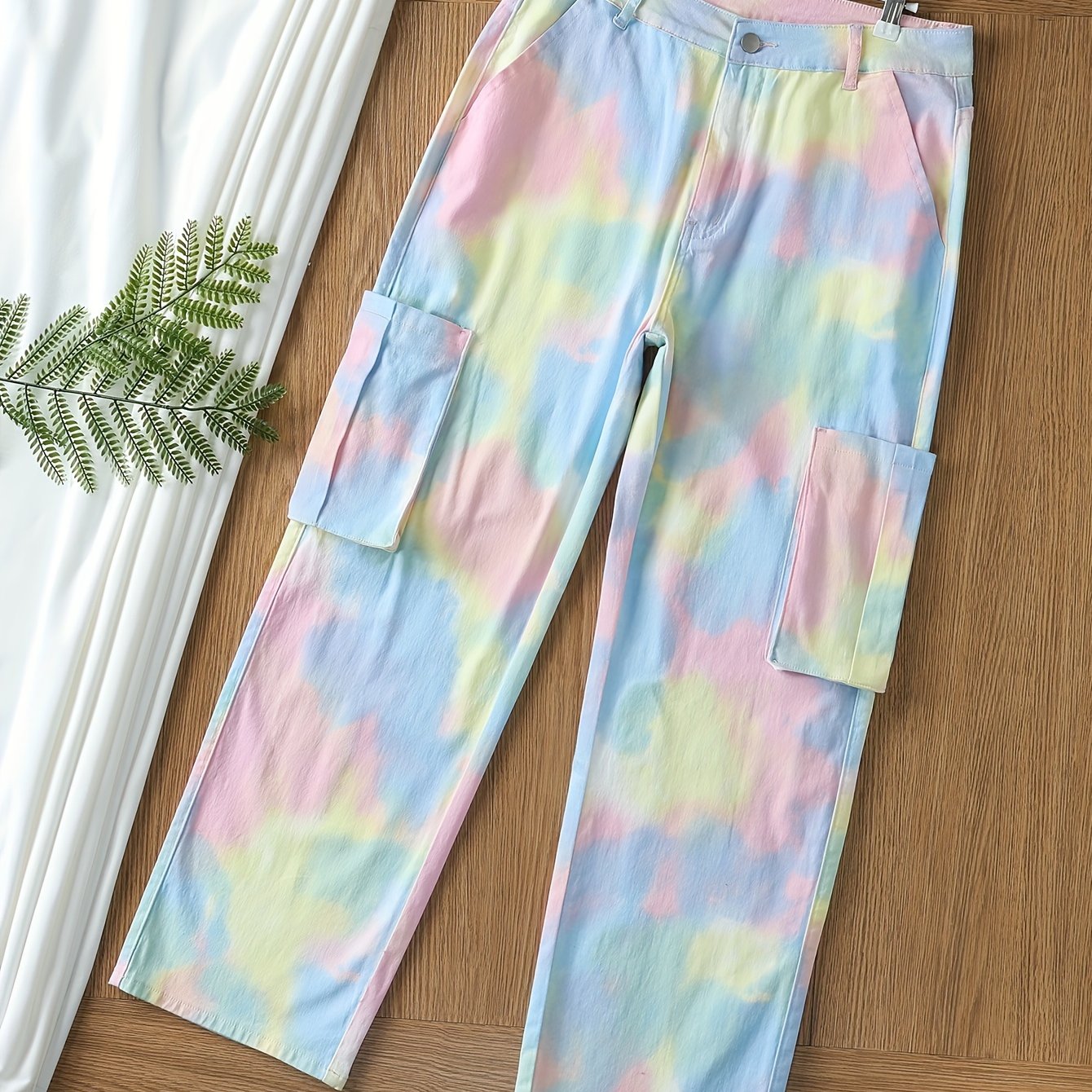 Plus Size Women's High Stretch Camo Print Cargo Jeans - Comfortable Button Fly, Multiple Pockets, Relaxed Fit, Soft Fabric, and Stylish Design for Everyday Wear