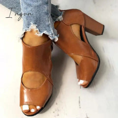 Ingvn - Peep Toe Cutout Rivet Chunky Heel Boots
