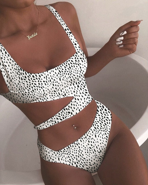 New Sexy Black One Piece Swimsuit Women Cut Out Swimwear Push Up Monokini Bathing Suits Beach Wear Swimming Suit For Women