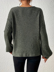 Long Sleeve Soft And Breathable V-Neck Polyester T-Shirt With Elegant Design, Machine Washable, Spring/Autumn Fashion