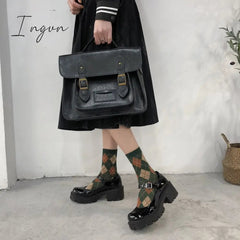 Ingvn - Vintage Mary Jane patent leather shoes