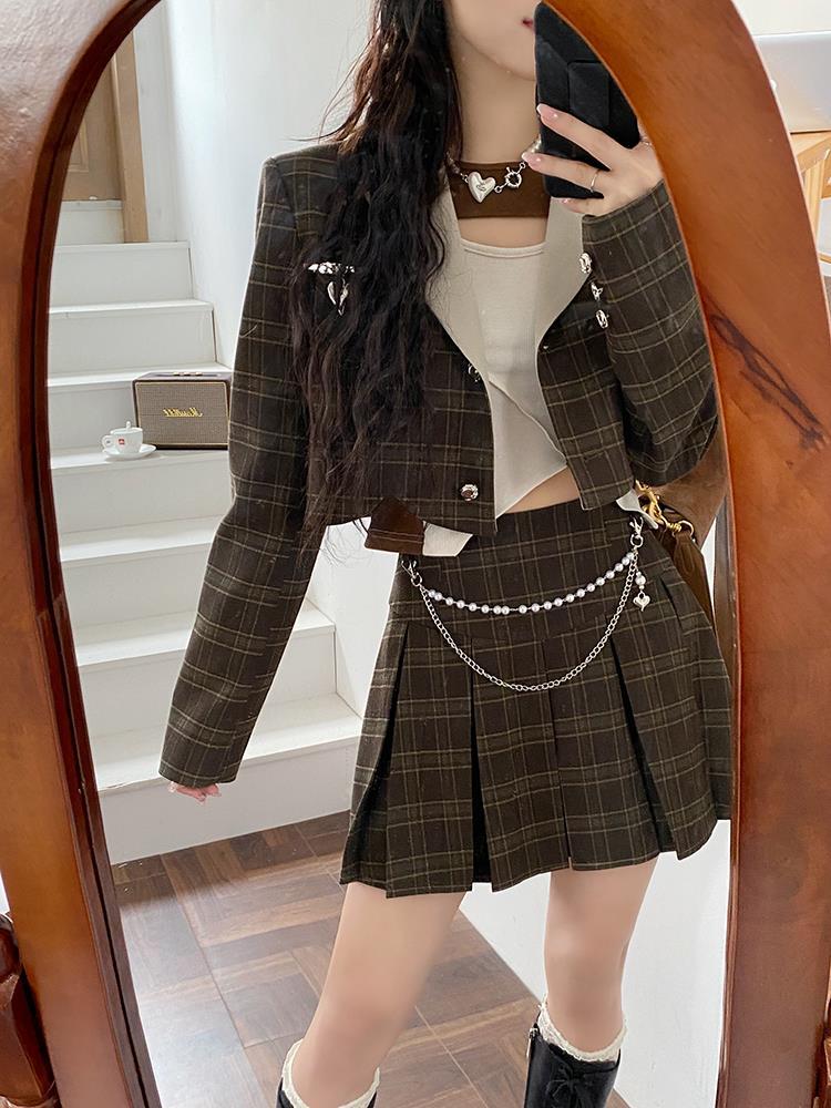 New Korean Temperament Short Suit Jacket + White Shirt + High Waist Pleated Skirt Three-piece Women's Clothing Campus Wear