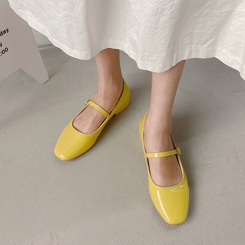 Spring Autumn Women Mary Janes Shoes Patent Leather Low Heels Dress Shoes Square Toe Shallow Buckle Strap Girls Shoes 8828N