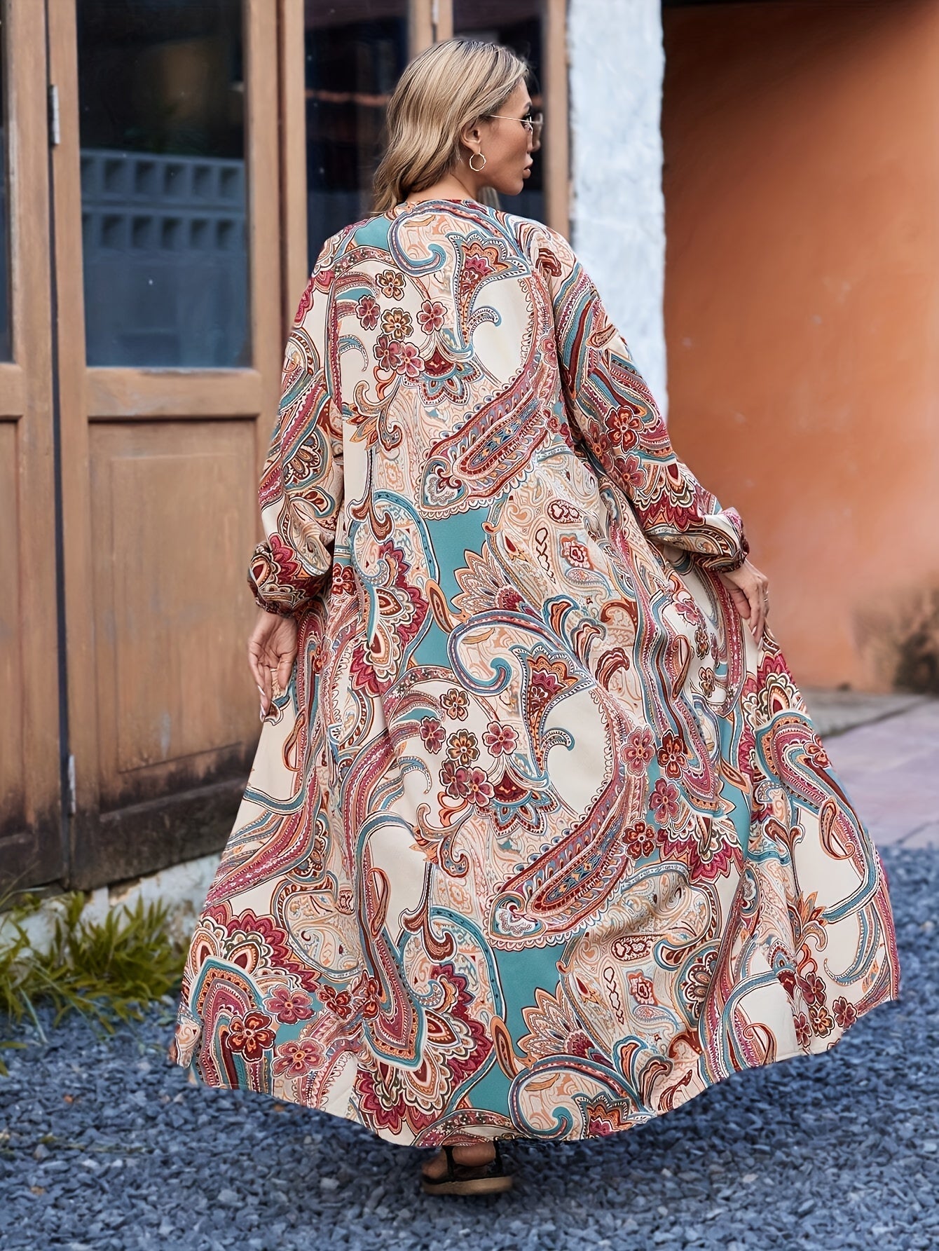 Paisley Chic - Stylish Two-piece Outfit Set for Women - Comfortable Long Sleeve Shirt & Flowy Pants, Versatile Casual Wear with Matching Paisley Print
