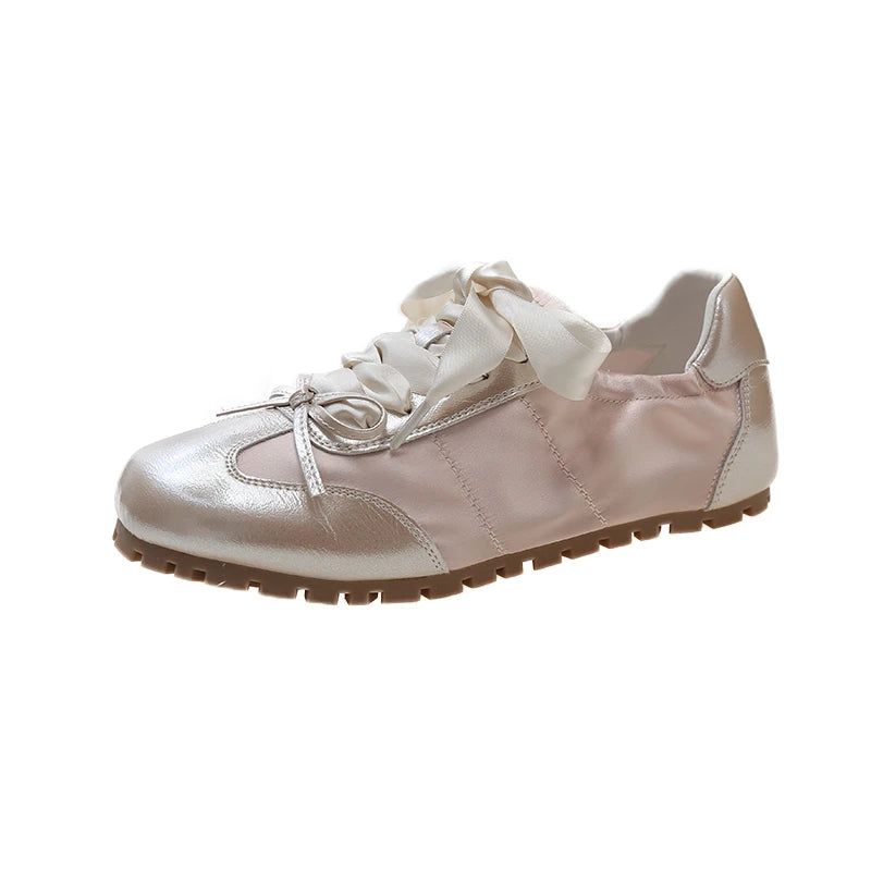 Luxury Women Sneakers Flats Shoes Fashion Comfort Lace Up Non Slip Flats Ladies Outdoor Walk Shoes