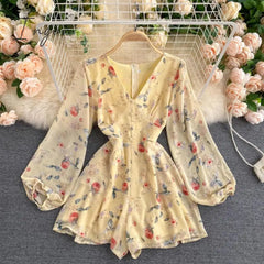 Ingvn - Women's French-Style Vintage Floral Print Jumpsuit V-neck Puff Sleeve Waist Hugging Slimming All-match Casual Playsuits