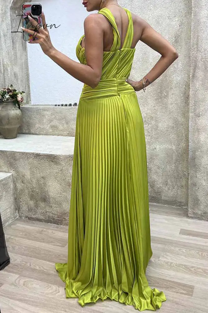 Ingvn - Elegant Solid Fold Halter Evening Dress Dresses