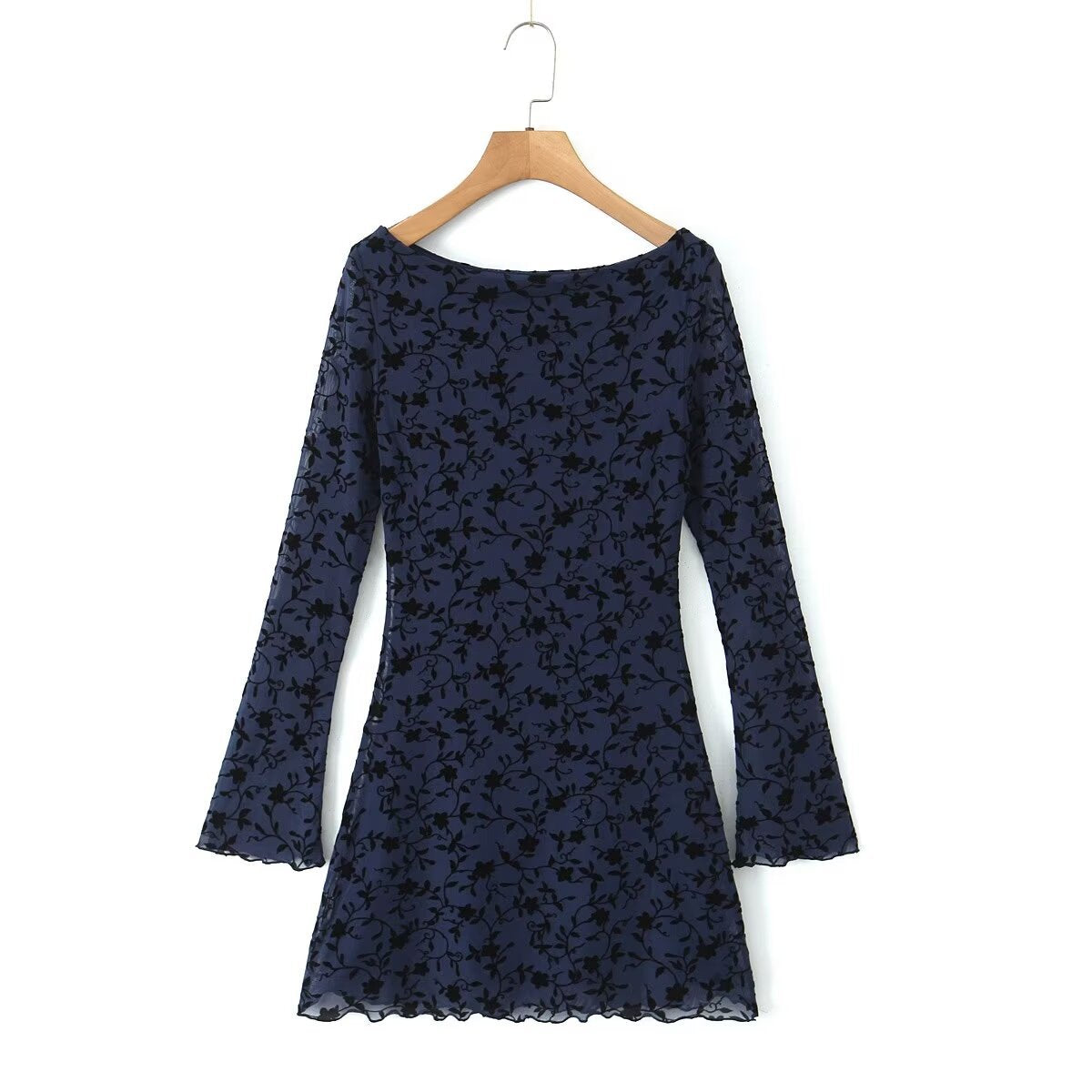 Niche French Style Retro Hot Girl Flocking Pattern Horn Sleeve Long Sleeve Slim-fit Hip Sexy dress Skirt for Autumn