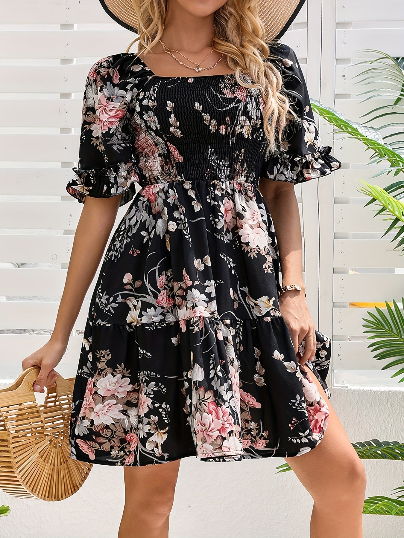 Charming Floral Print Dress with Adjustable Shirred Waist - Chic Short Sleeve Square Neck Design for Women - Perfect Casual Style