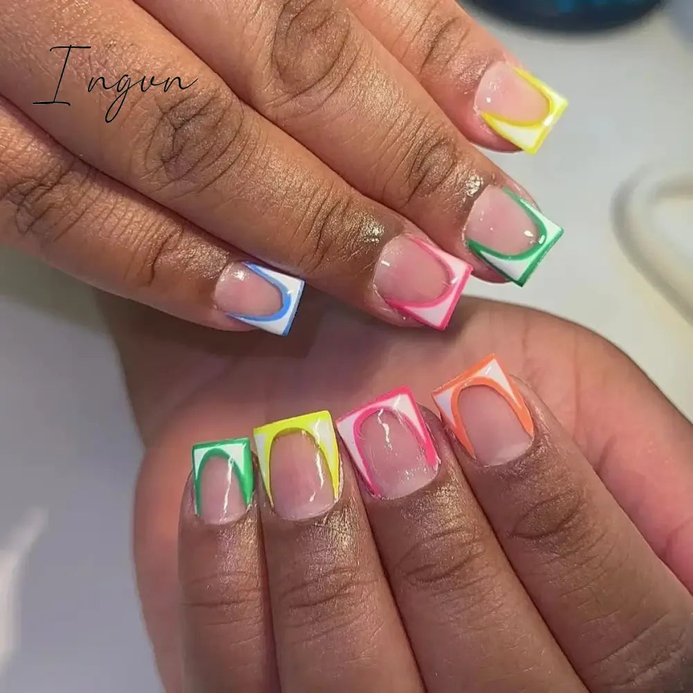 24Pcs French Tip  Press on Nails Short Coffin False Nails Simple Wearable Fake Nails Frosted Full Cover Press on Nail Tips Art
