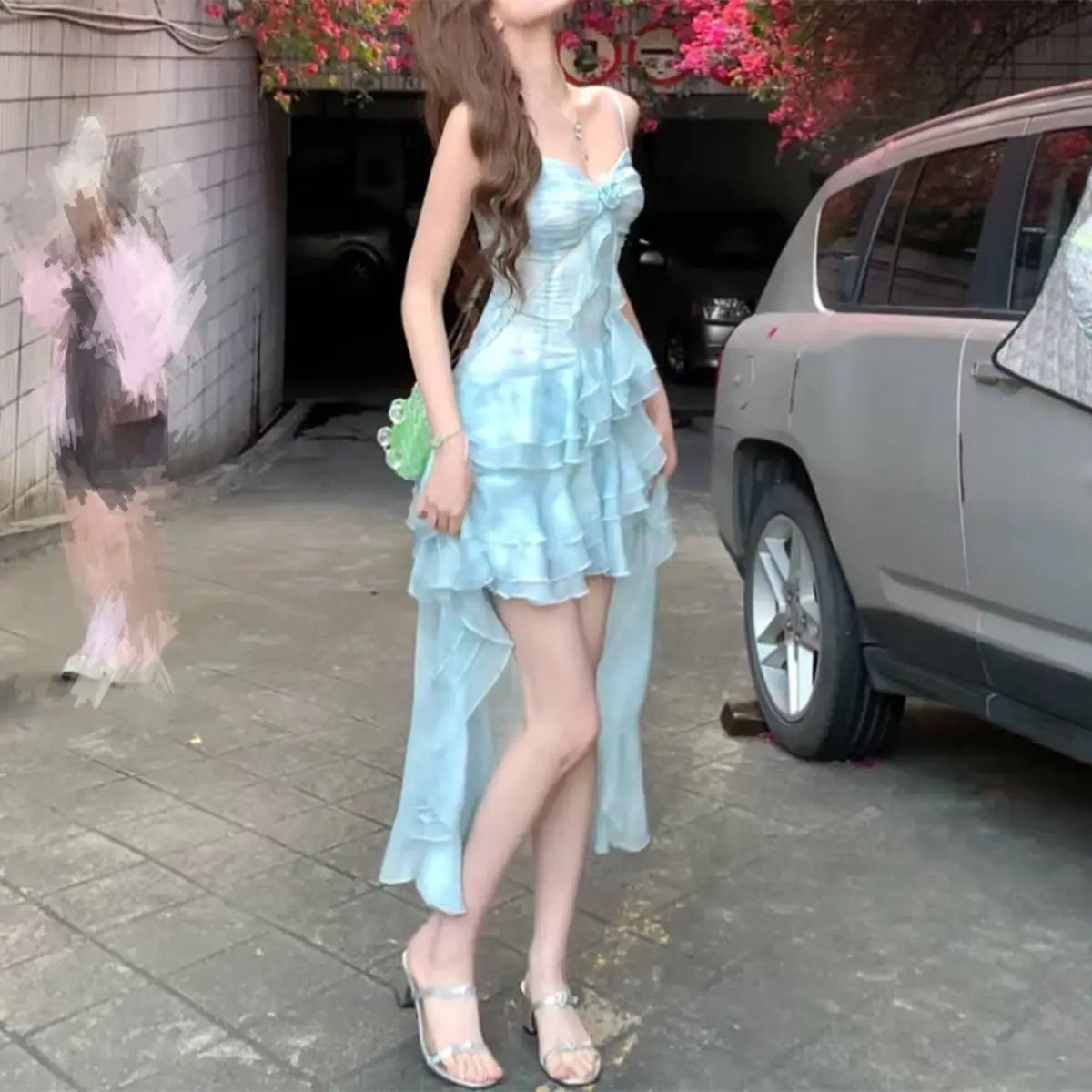 Pure desire irregular ruffle edge V-neck suspender dress for women in summer sweet and spicy girl with a slim waist, holiday