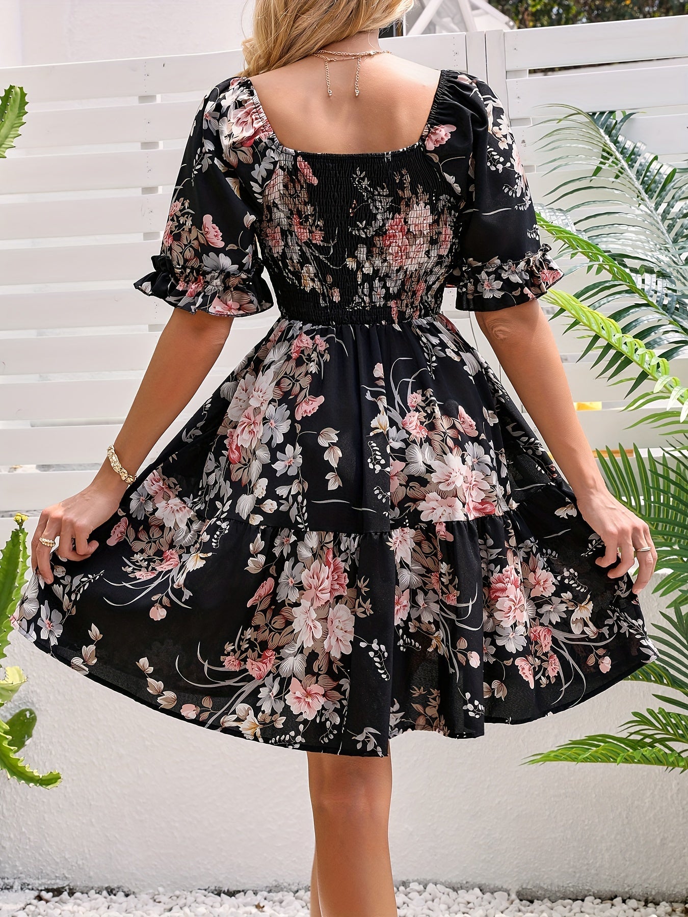 Charming Floral Print Dress with Adjustable Shirred Waist - Chic Short Sleeve Square Neck Design for Women - Perfect Casual Style