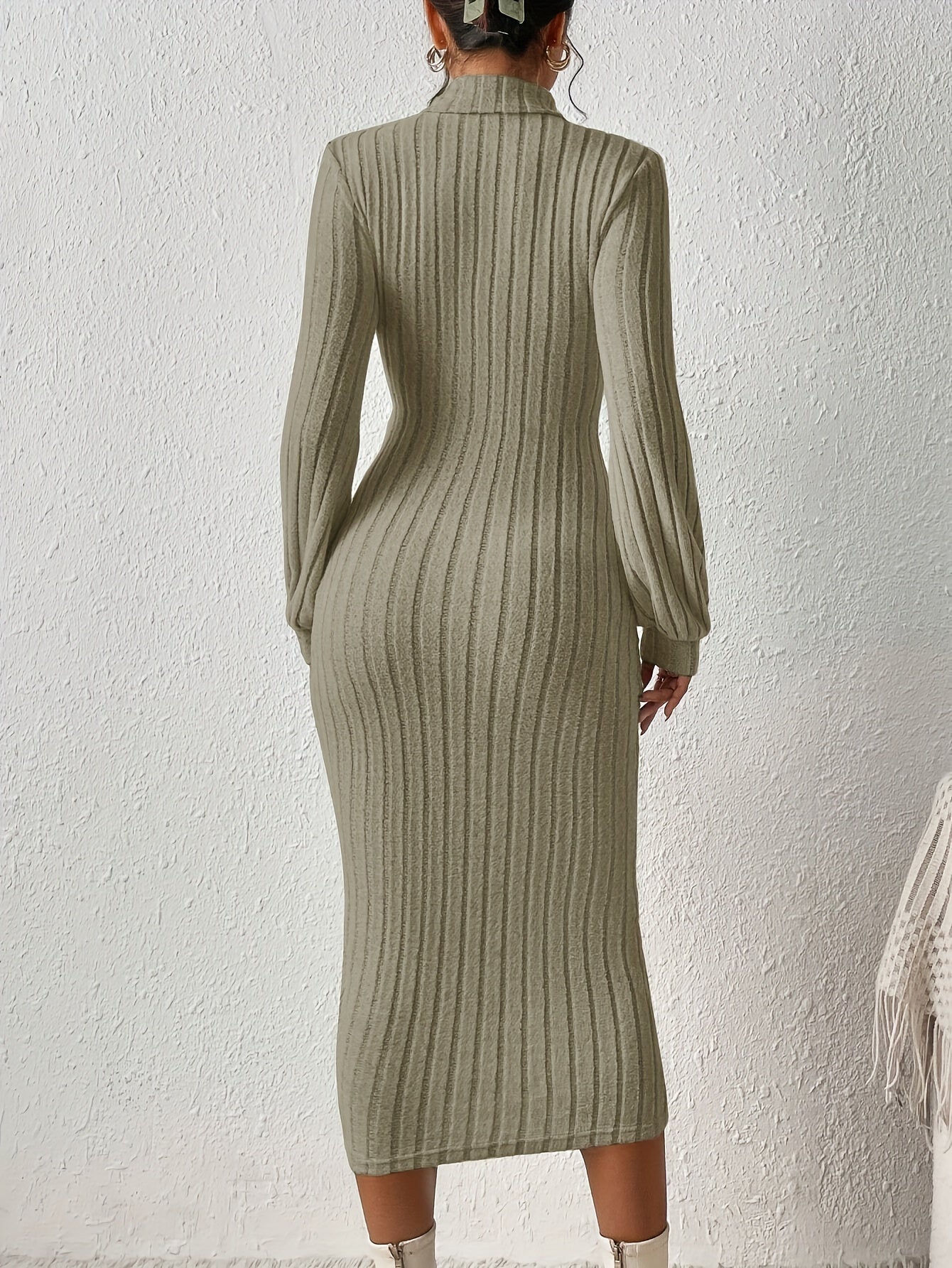 Elegant Long-Sleeve Turtleneck Bodycon Dress - Comfortable, Durable Knit for Chic Winter Style, Easy Maintenance