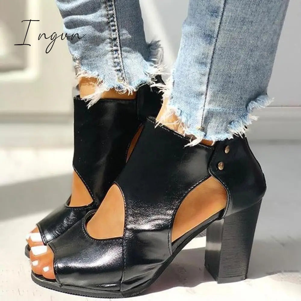 Ingvn - Peep Toe Cutout Rivet Chunky Heel Boots