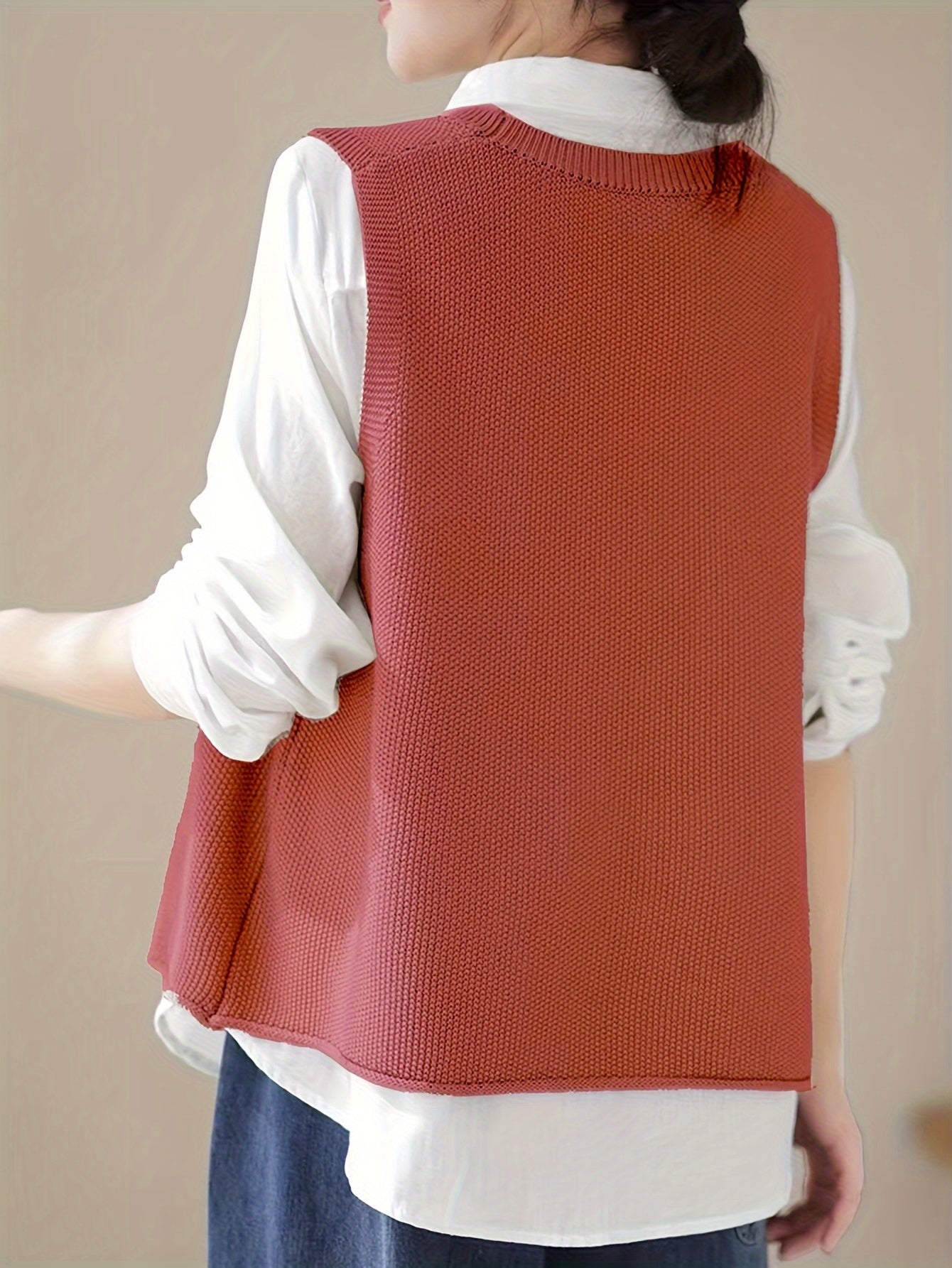 Women's Crew Neck Knit Vest - Casual Sleeveless Spring/Fall Sweater with Pocket, Easy-Care, Comfort Fit